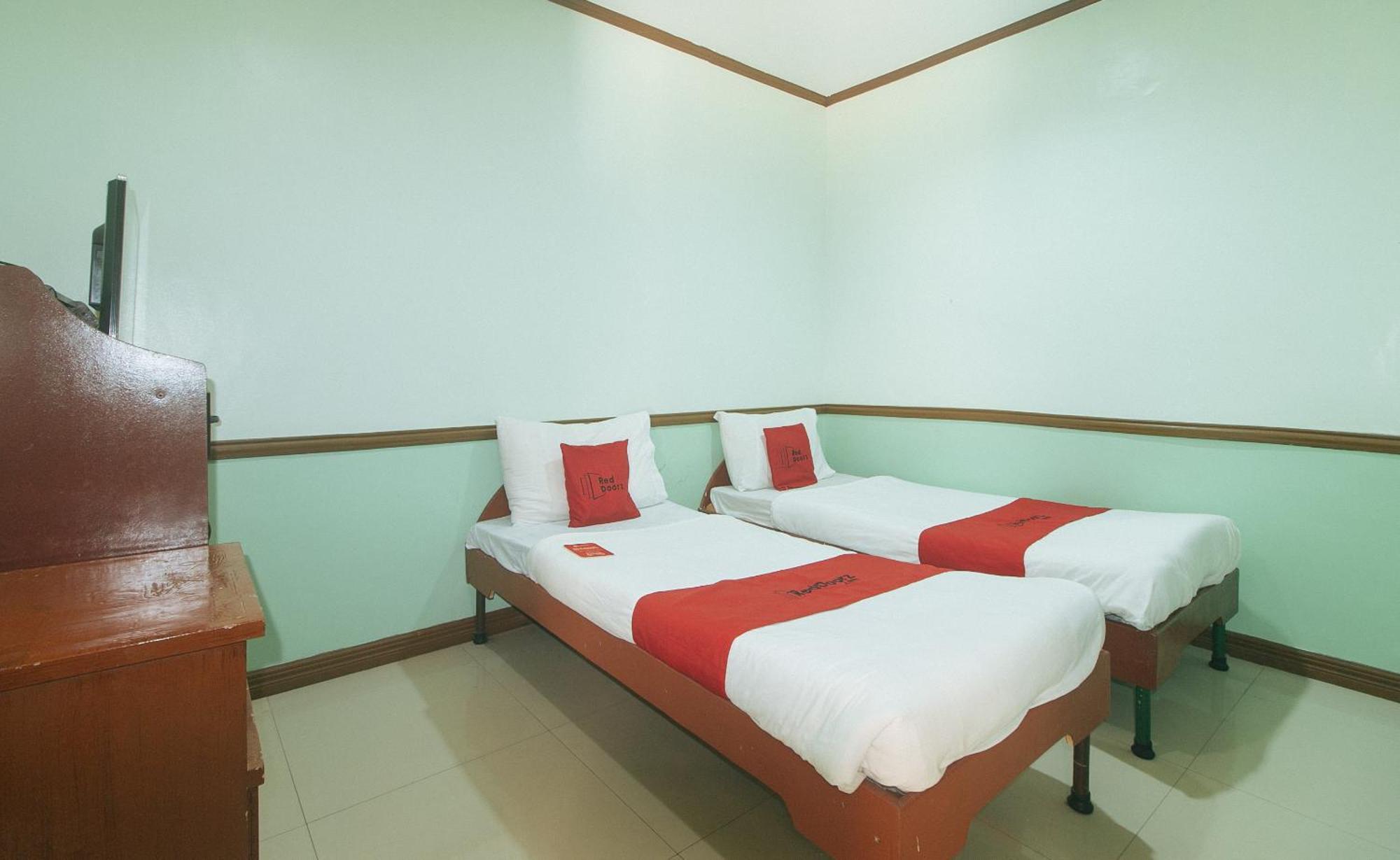 Reddoorz At Maanyag Pension House Mandaue Cebu Exteriör bild