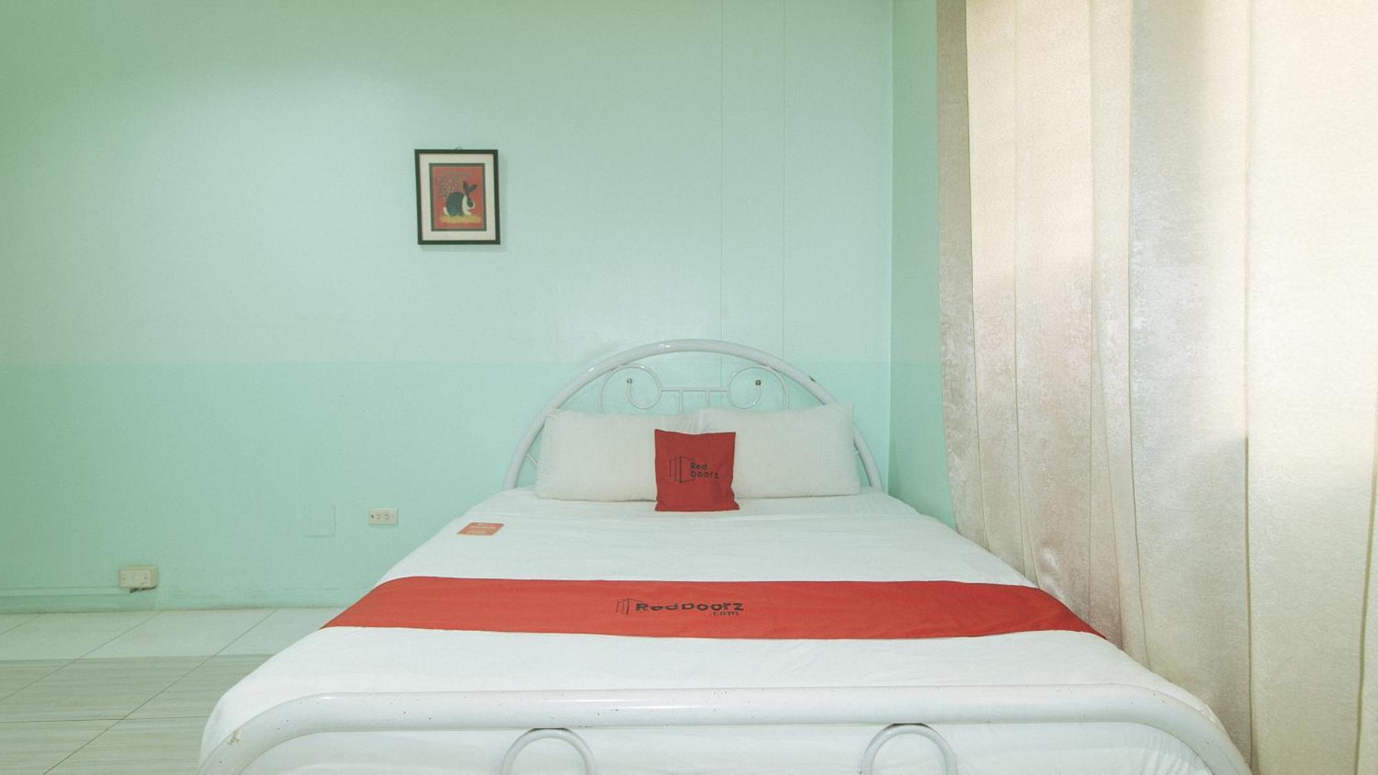 Reddoorz At Maanyag Pension House Mandaue Cebu Exteriör bild