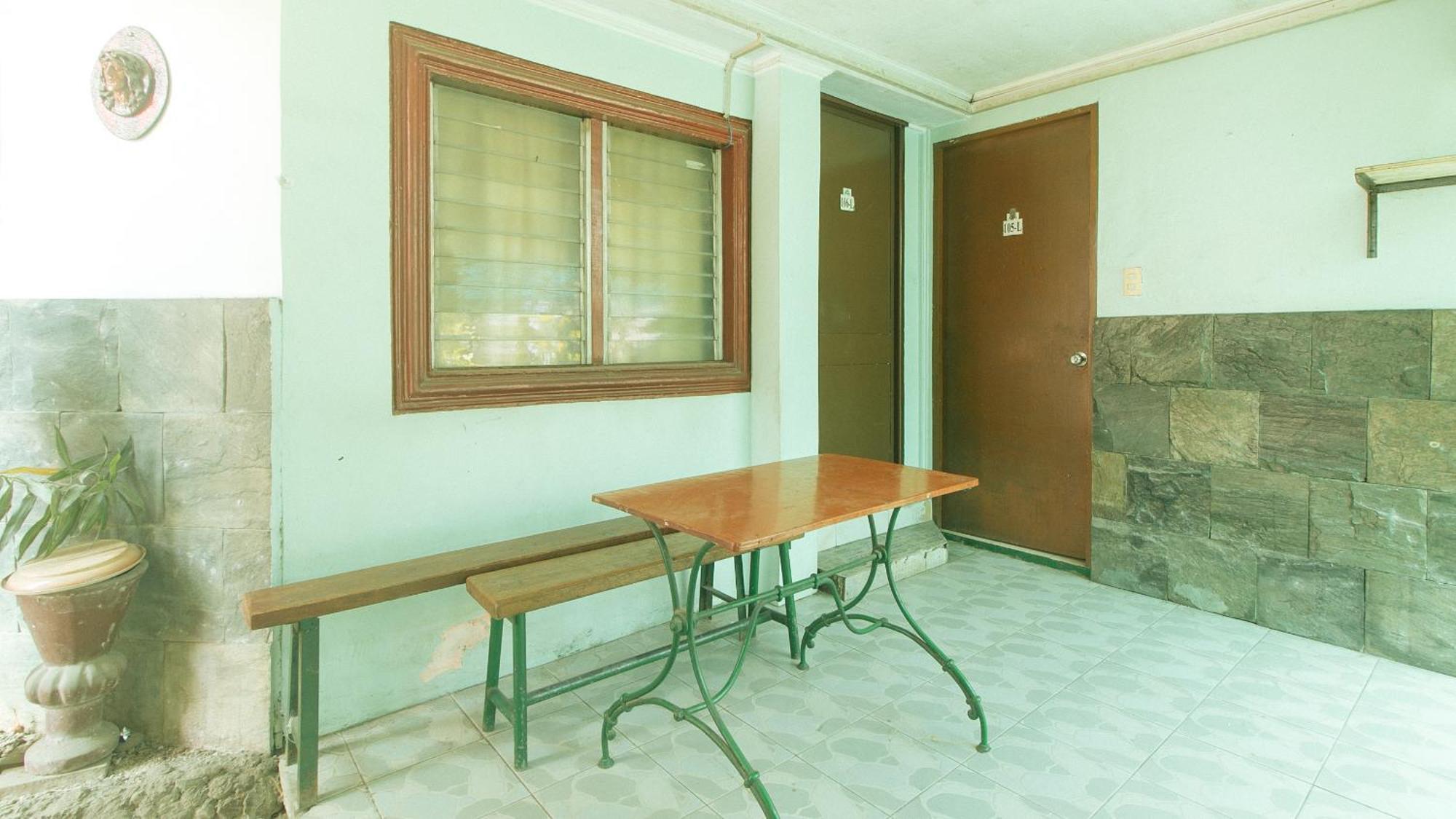 Reddoorz At Maanyag Pension House Mandaue Cebu Exteriör bild